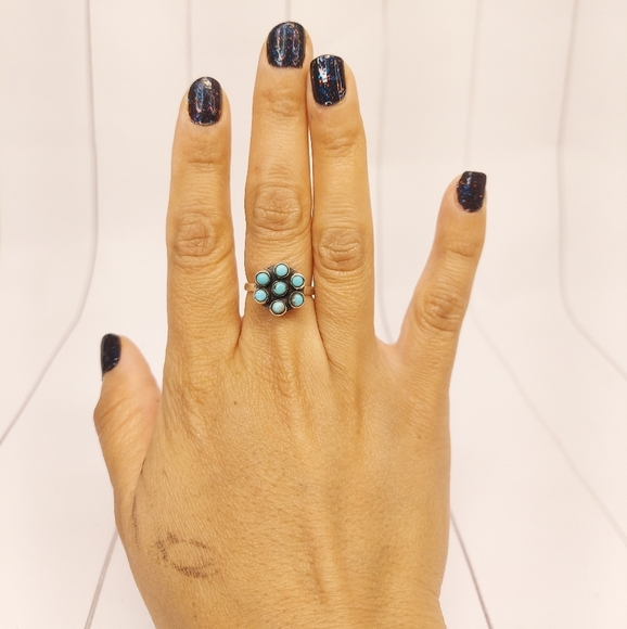 Beautiful Dainty Turquoise Cluster Ring - Picture 5 of 10